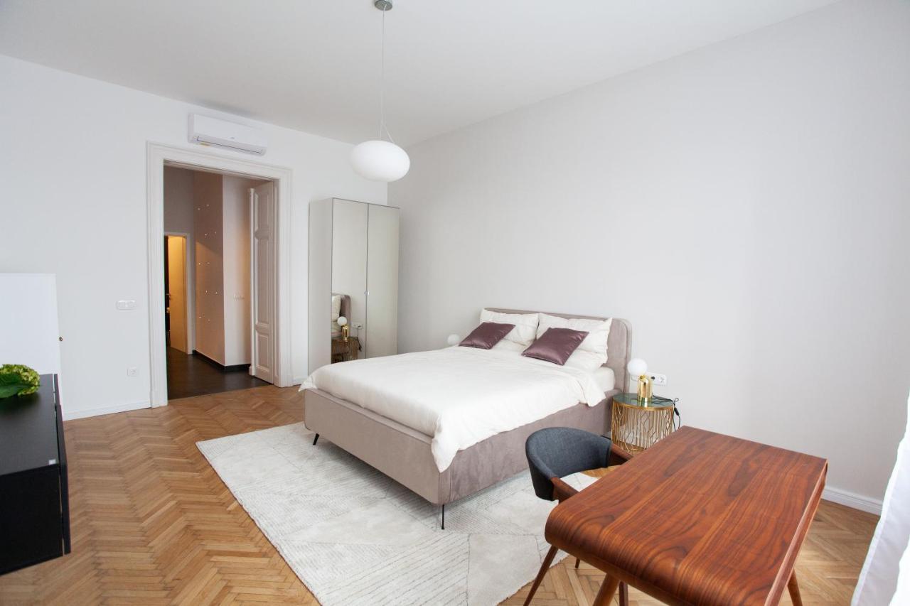 Real Deluxe Next To Danube Lägenhet Budapest Exteriör bild