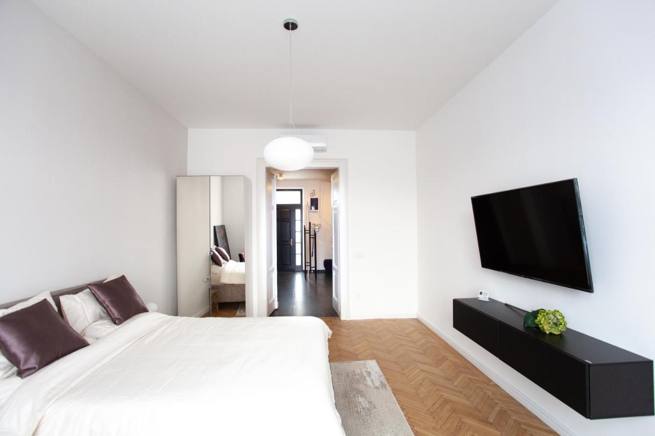 Real Deluxe Next To Danube Lägenhet Budapest Exteriör bild